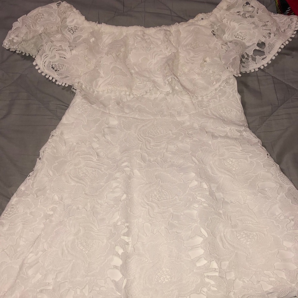 White lace off the shoulder dress